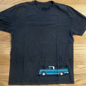 Men's Yeti Graphic T-Shirt